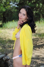 The canary yellow blouse Dita V 03