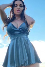 Nienna Jade Hot Latina Posing 11