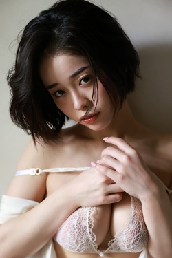 Sensual Treat With Minamo Via All Gravure