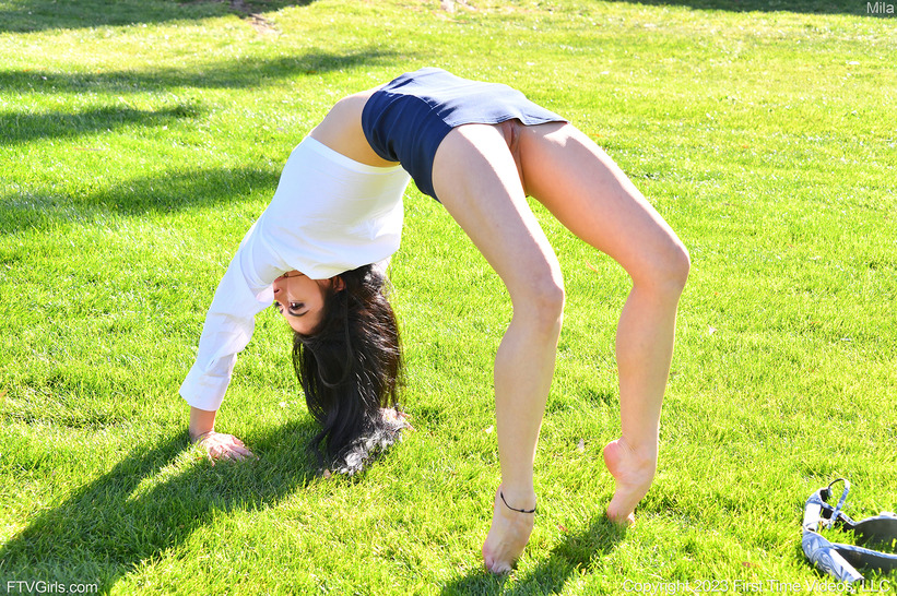 Acrobatics In Public 8