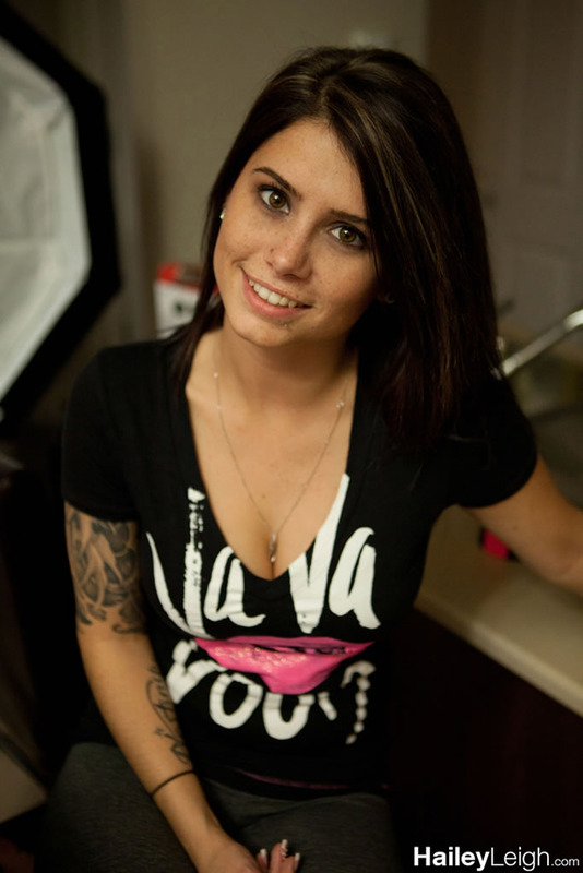 Adorable Hailey Leigh  7