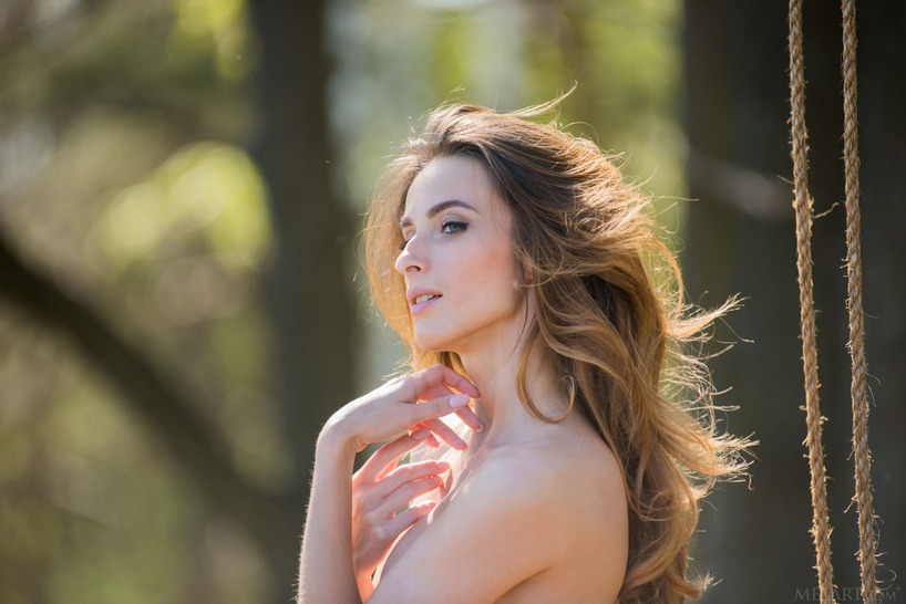 Stunning Ukrainian brunette Cara Mell 8