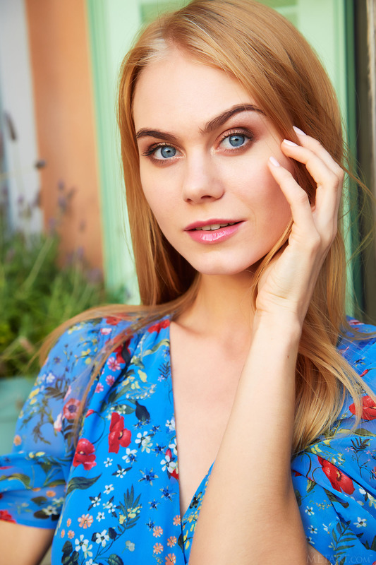 Glam Garden 1