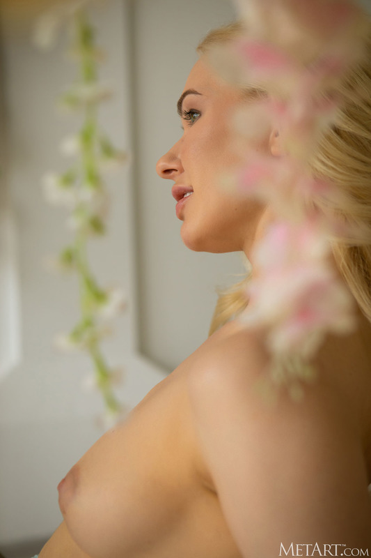 Ring of Flowers 8