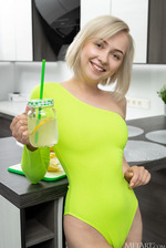 Bernie / Pop of Lime 2