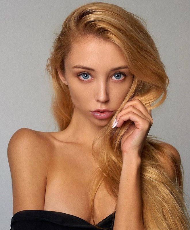 Ksenia Samoilenko Slim Blonde Russian Babe 22