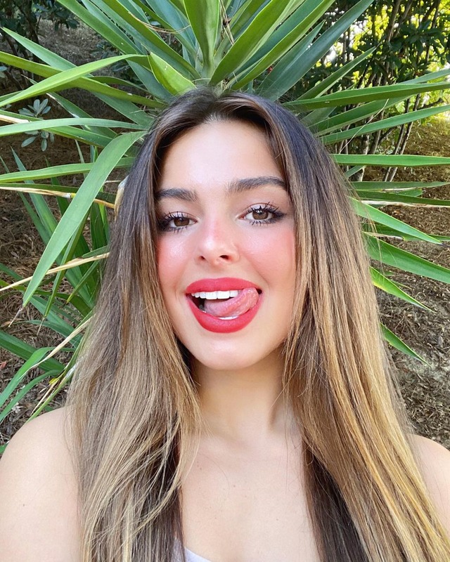 Hot Babe Addison Rae 14