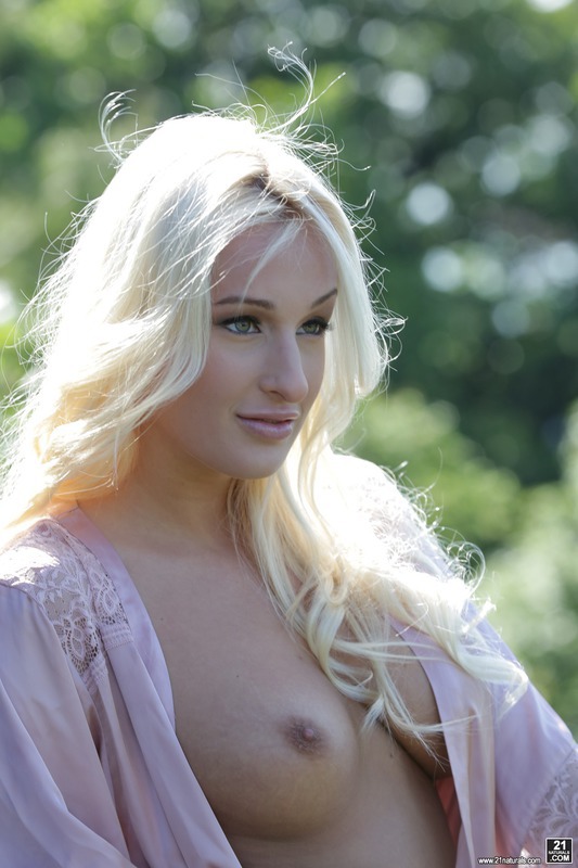 Luxury Blonde Sensual Strip 4