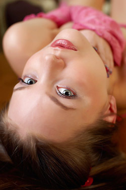 Amelie An Innocent Naked Teen