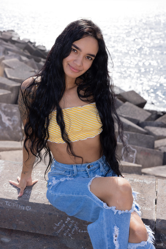 Innocent Walk With Dulce By Watch4Beauty 2