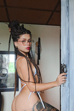 Selfie 4U: Pleasure In My Room 05